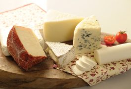 הגשת גבינות – כל כללי הטקס